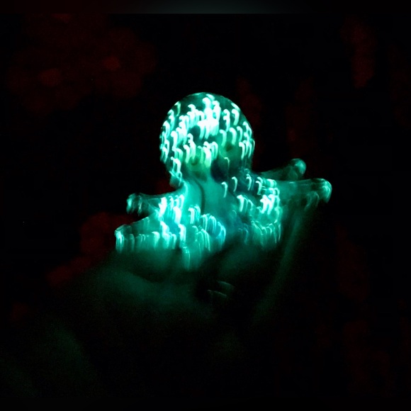 Glow In The Dark Glass Octopus Nautical Accent Decoration Figure Beach House - Picture 8 of 10